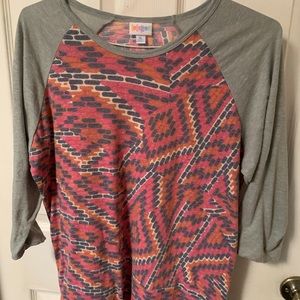 LuLaRoe Three Quarter Sleeve “Randy” Tee